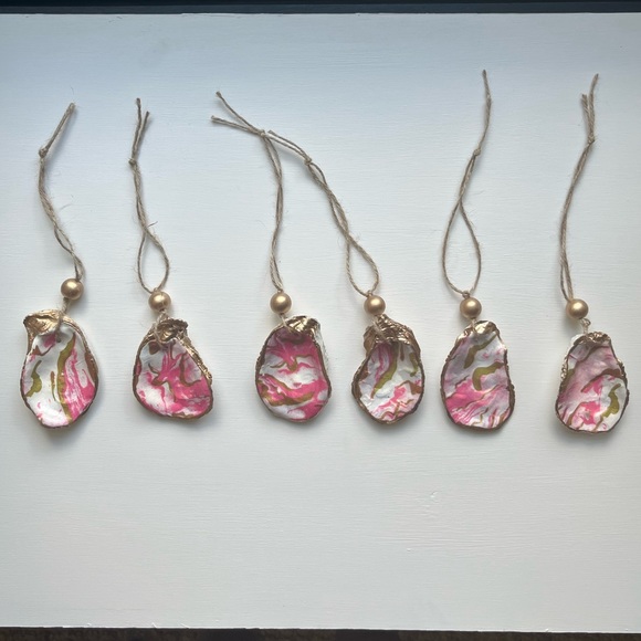 Set of Six Decoupaged Oyster Ornaments, Pink & Gold Marble - Picture 6 of 14